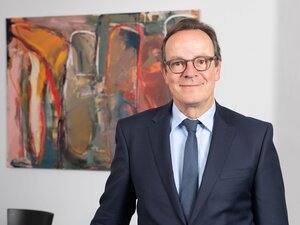 Prof. Dr. Folkhard Isermeyer, Präsident des Thünen-Institutes, in seinem Büro. Portait von Prof. Dr. Folkhard Isermeyer